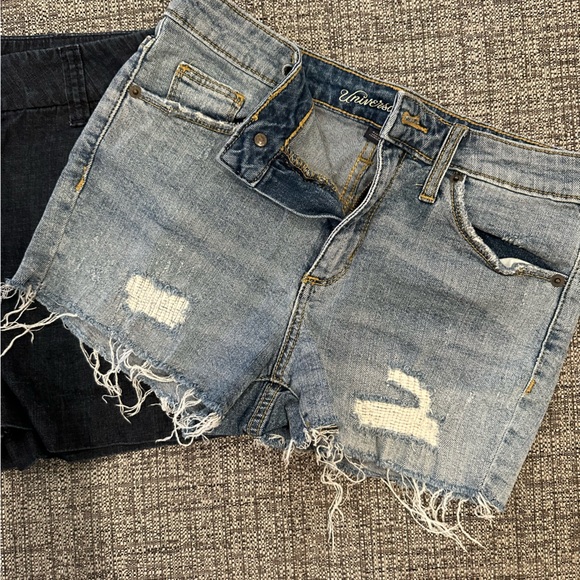 2 piece Ann Taylor Loft size 2 jean short and Universal Thread sz 4 jean bundle - Picture 7 of 8